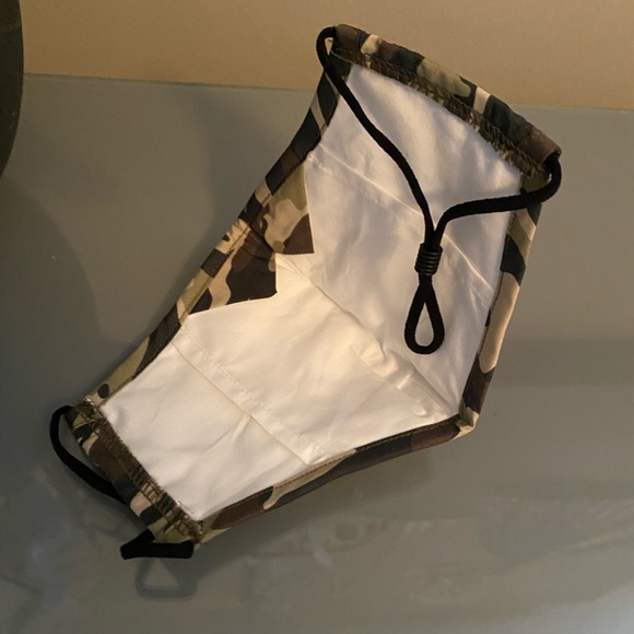 Camo Face Mask with Built In Filter and Nose Bar - Picture 7 of 16